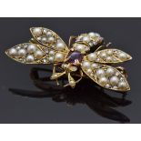 Victorian rose gold brooch in the form of a dragonfly set with seed pearls, old cut and rose cut