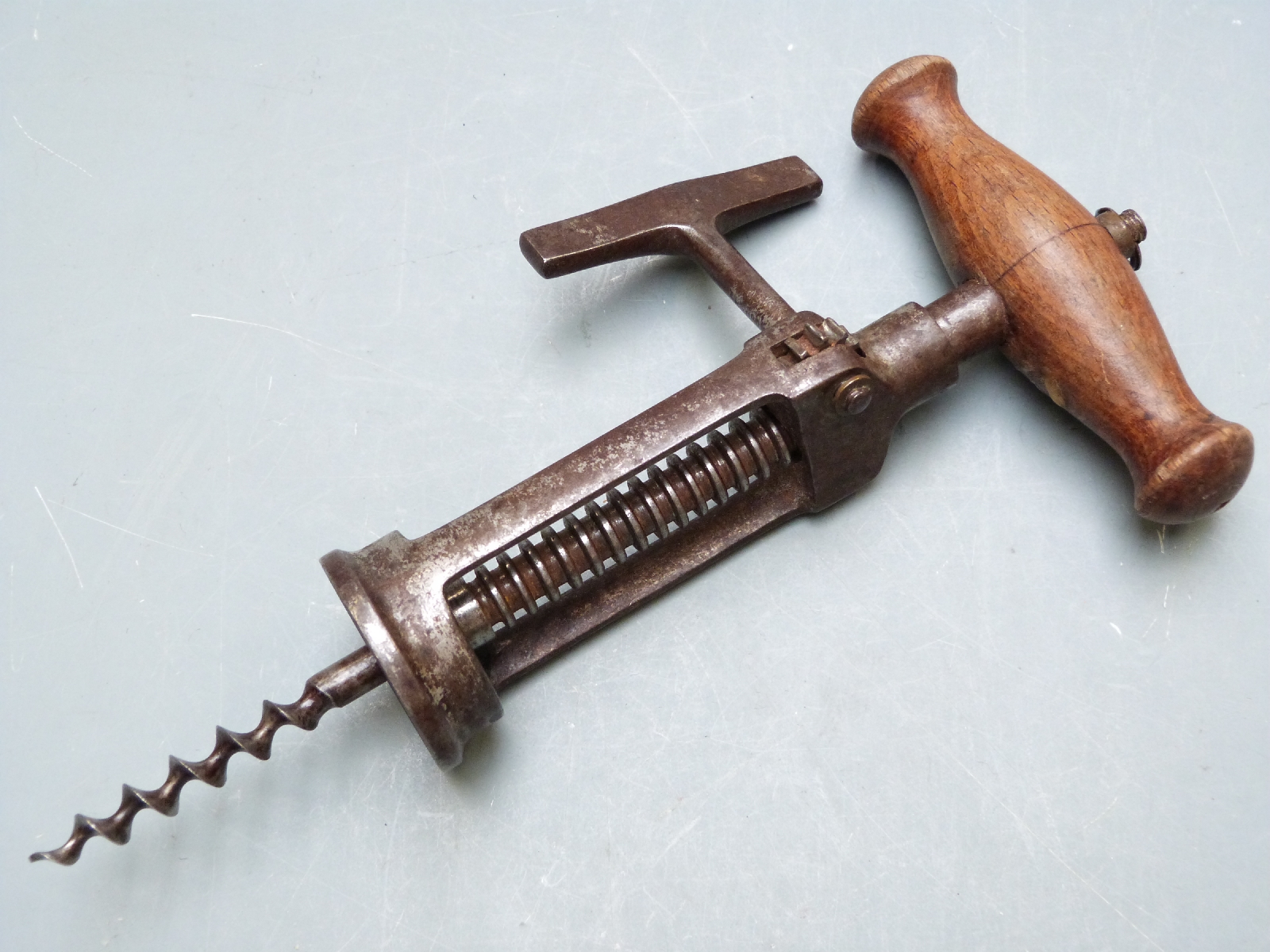 Vintage corkscrew with patent type rack mechanism, length 20cm