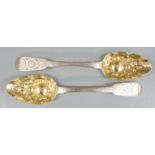 Pair of Georgian hallmarked silver berry spoons with gilt bowls, Exeter 1817 maker Emmanuel Levy,