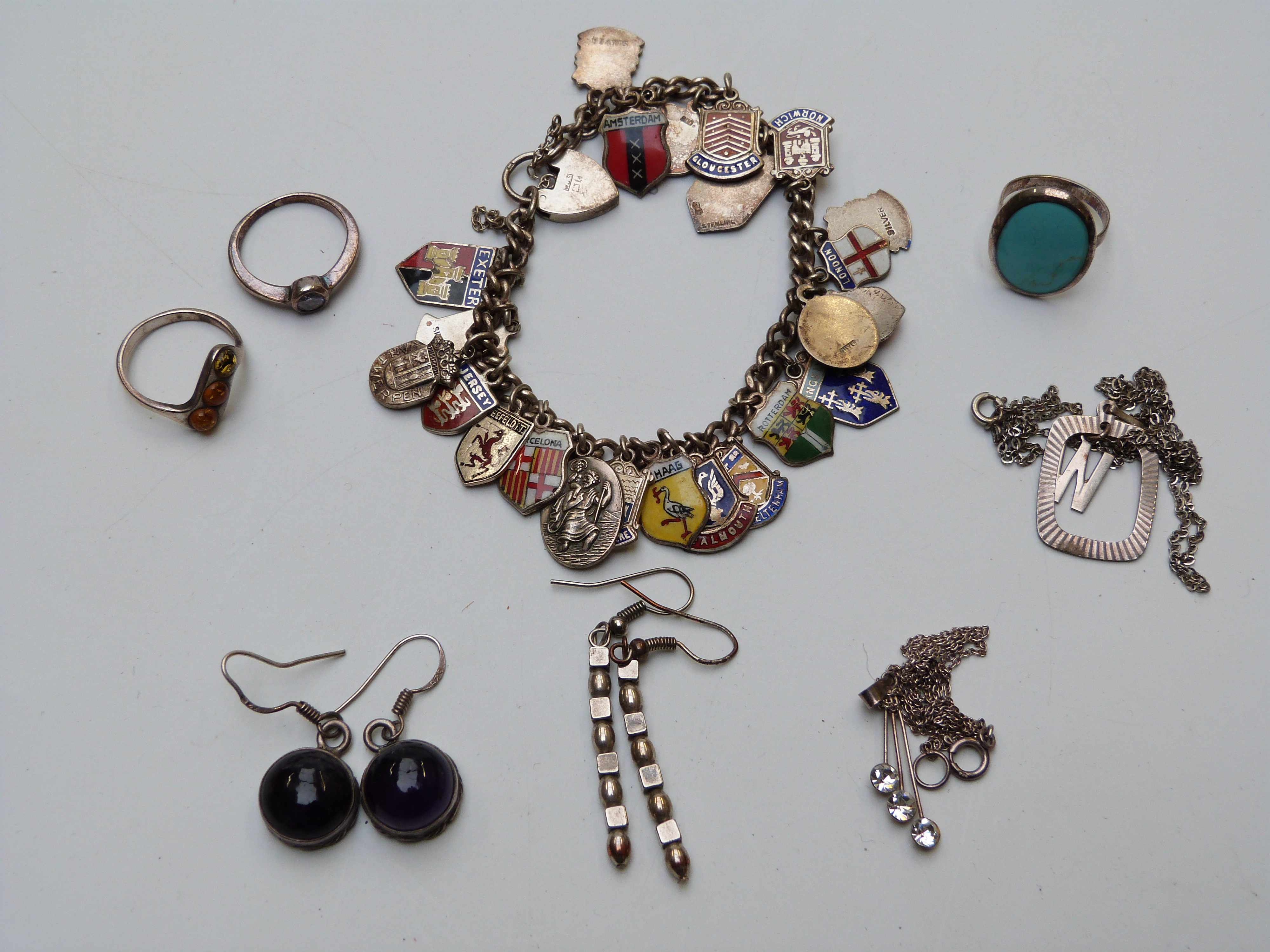 A collection of jewellery including silver, coral, pearl necklace, bird brooch, lighter, etc - Image 4 of 11