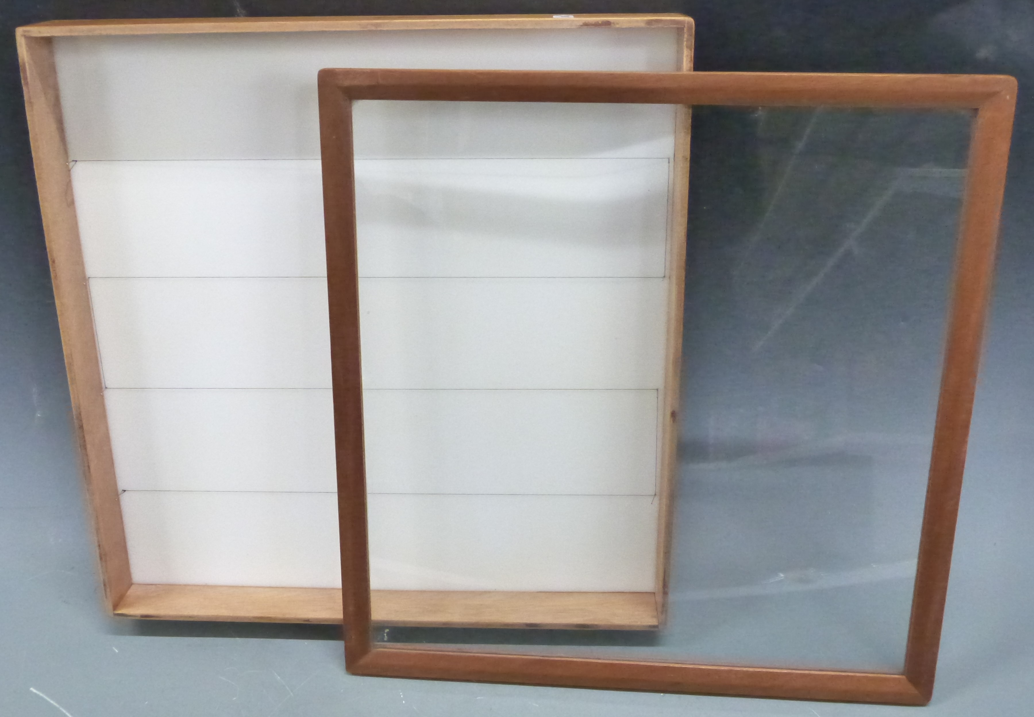 Five table top glazed display / collector's cabinets, each 42 x 41 x 7cm - Image 2 of 3