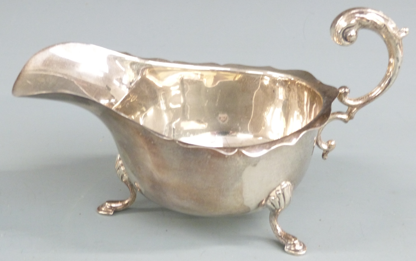 George V hallmarked silver sauce boat raised on three feet, Birmingham 1937 maker S Blanckensee & - Image 2 of 5