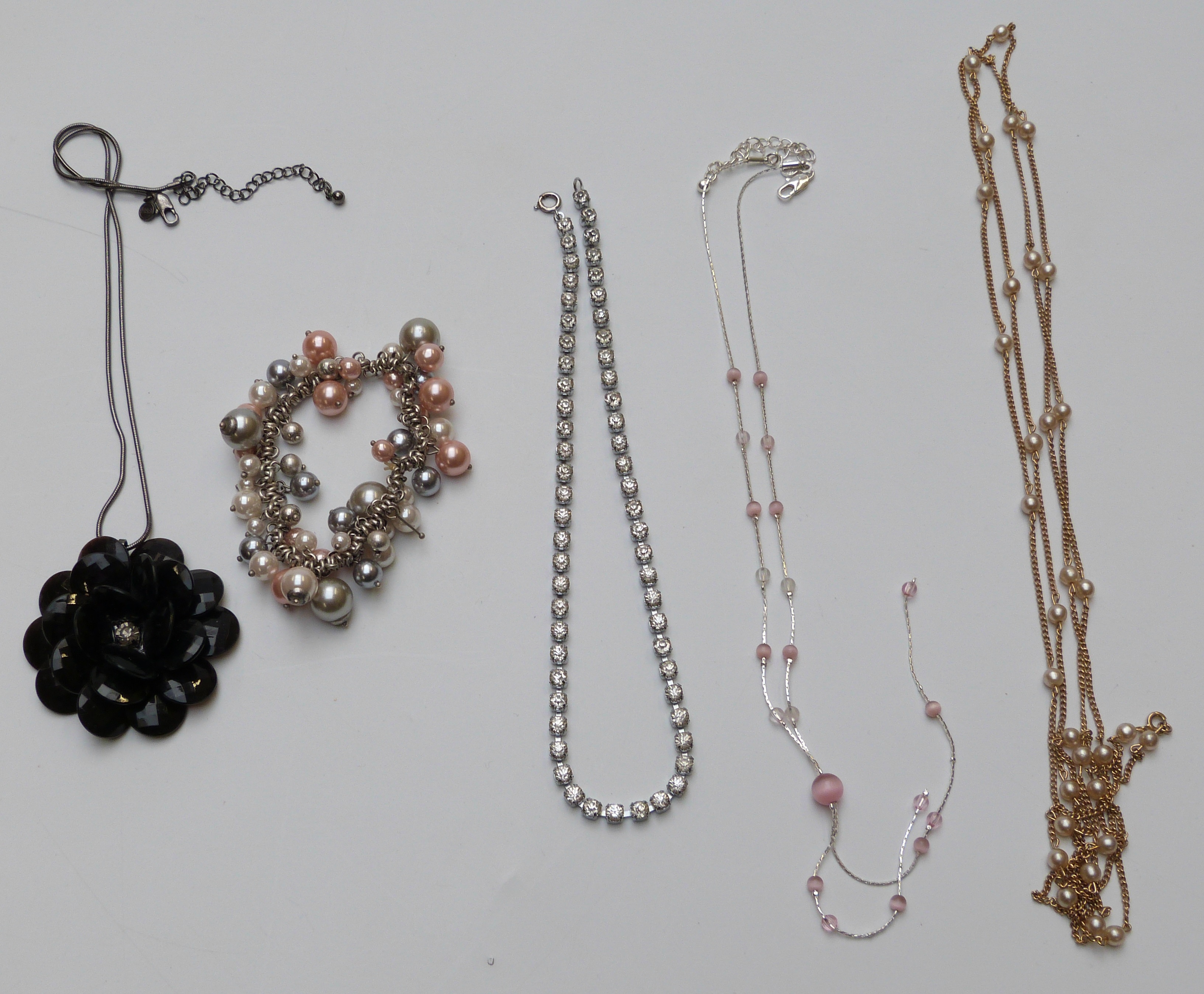 A large collection of costume jewellery including beads, vintage watch, faux pearls, Czech brooch, - Image 8 of 12