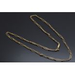 A 9ct gold necklace made up of elongated and knot links, 3.5g