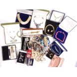 A collection of jewellery including silver necklace, large leopard brooch, etc