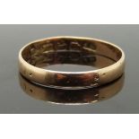 Victorian 9ct gold wedding band/ ring, size J, 0.83g