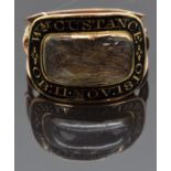 Georgian mourning ring set with plaited hair to the central glass compartment surrounded by black