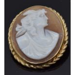 A 9ct gold cameo depicting portrait profile of a man, 3.8 x 3cm