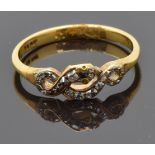 Victorian 18ct gold ring set with diamonds in the form of a serpent or snake, size Q