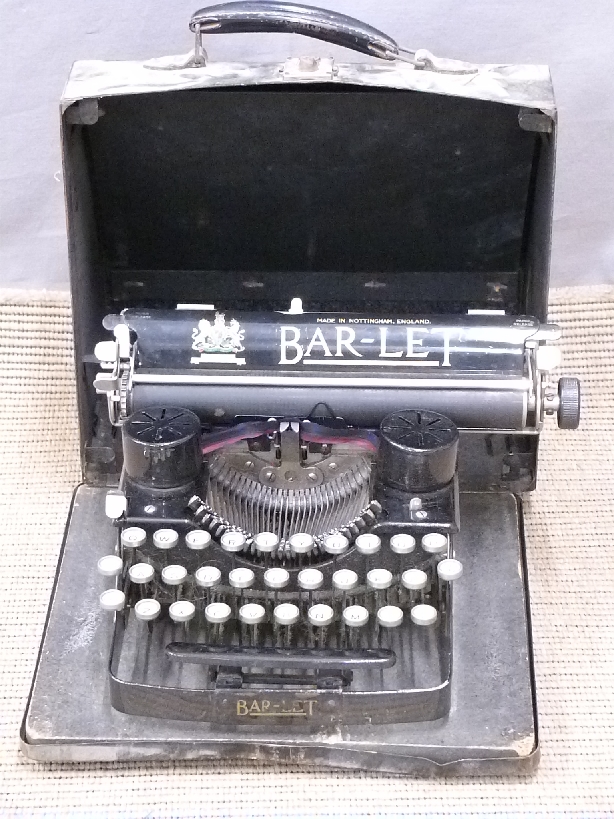 Bar-Let vintage typewriter in case