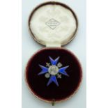 Florence Nightingale School of Nursing badge, awarded to E.Maud Stinton, dated 1933, formed of an