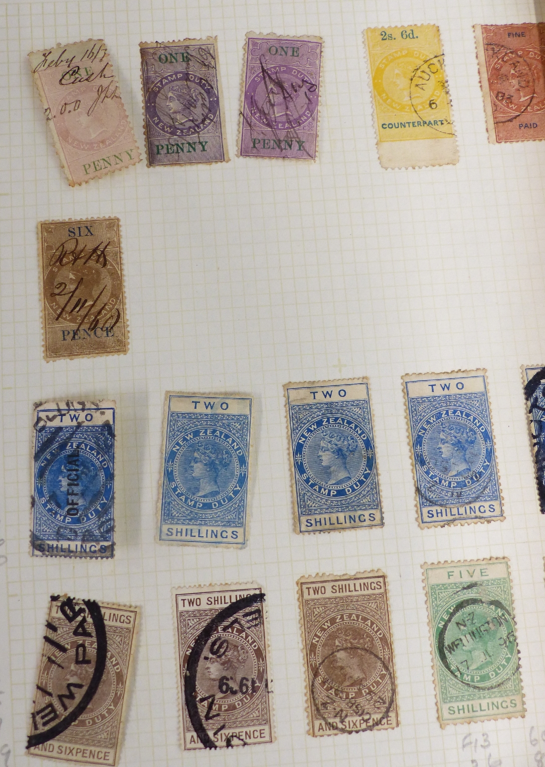 A collection of New Zealand stamps with good range of early and modern issues, many still in - Image 6 of 6