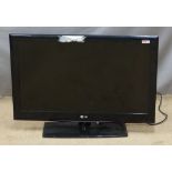 LG 32 inch flatscreen tv