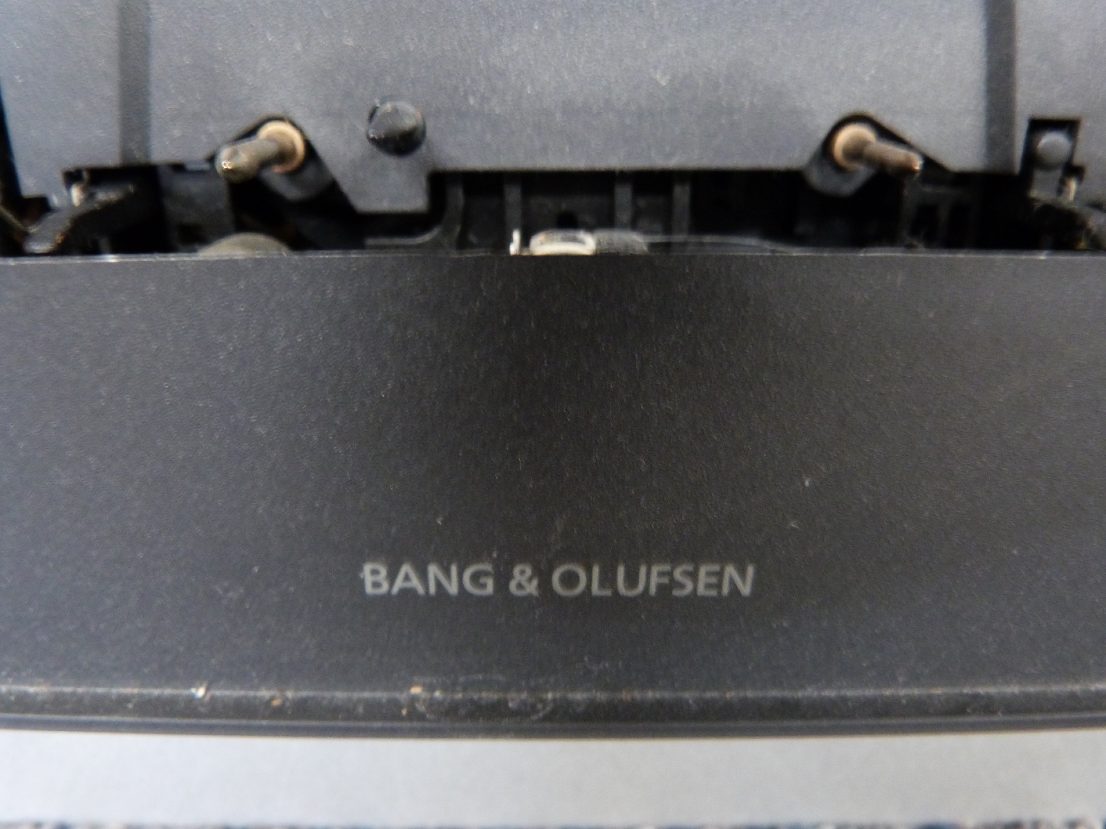 Bang & Olufsen Beosound Century, CD and radio sound system with instruction manual - Image 3 of 3