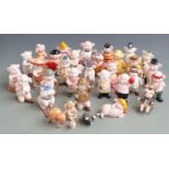 A quantity of Piggies figures