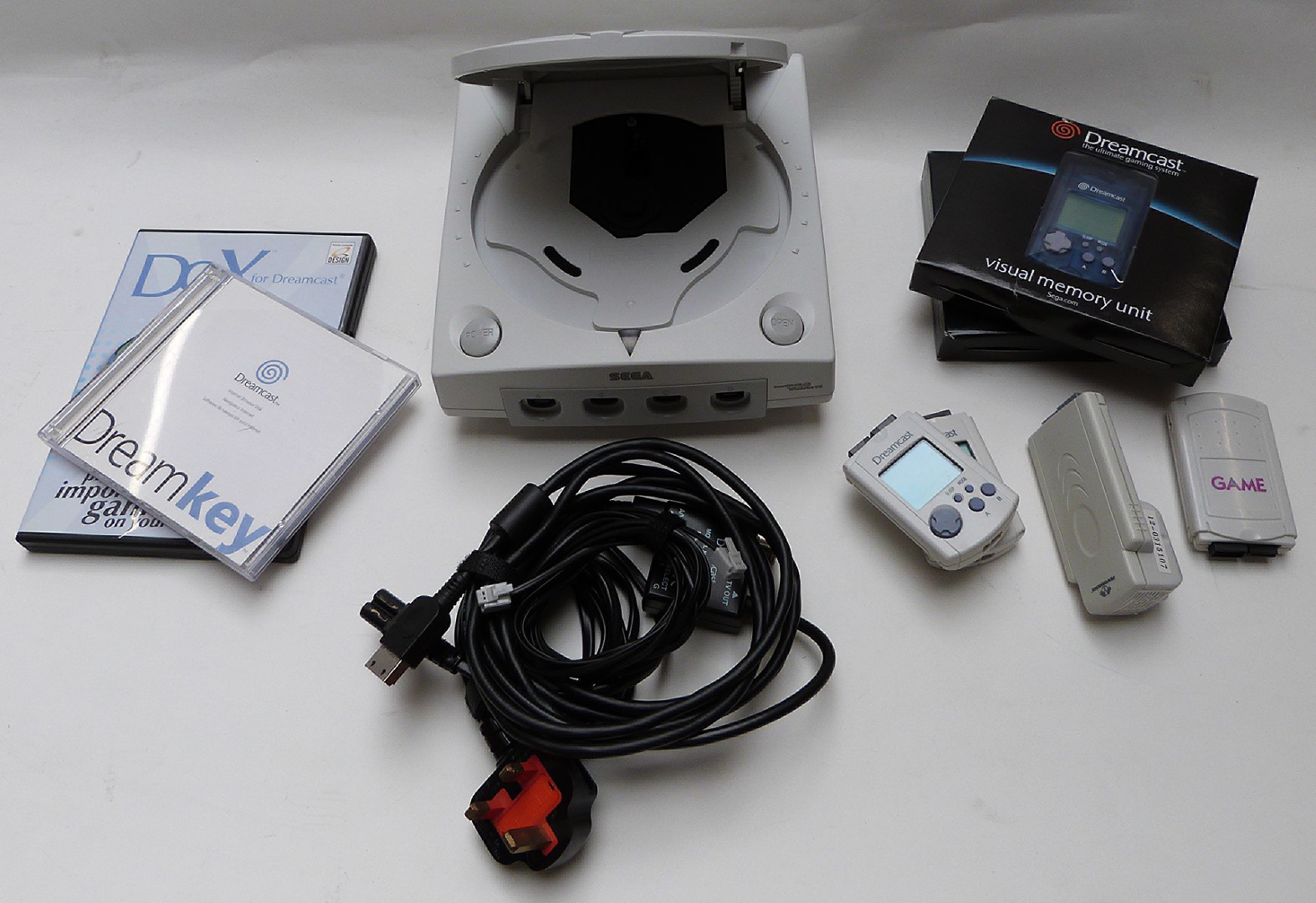 Dreamcast video games console, in original box. - Image 3 of 3