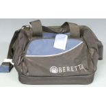 Beretta BST3 shooting bag with shoulder strap.