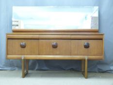 Eon retro dressing table, W153 x D44 x H120cm