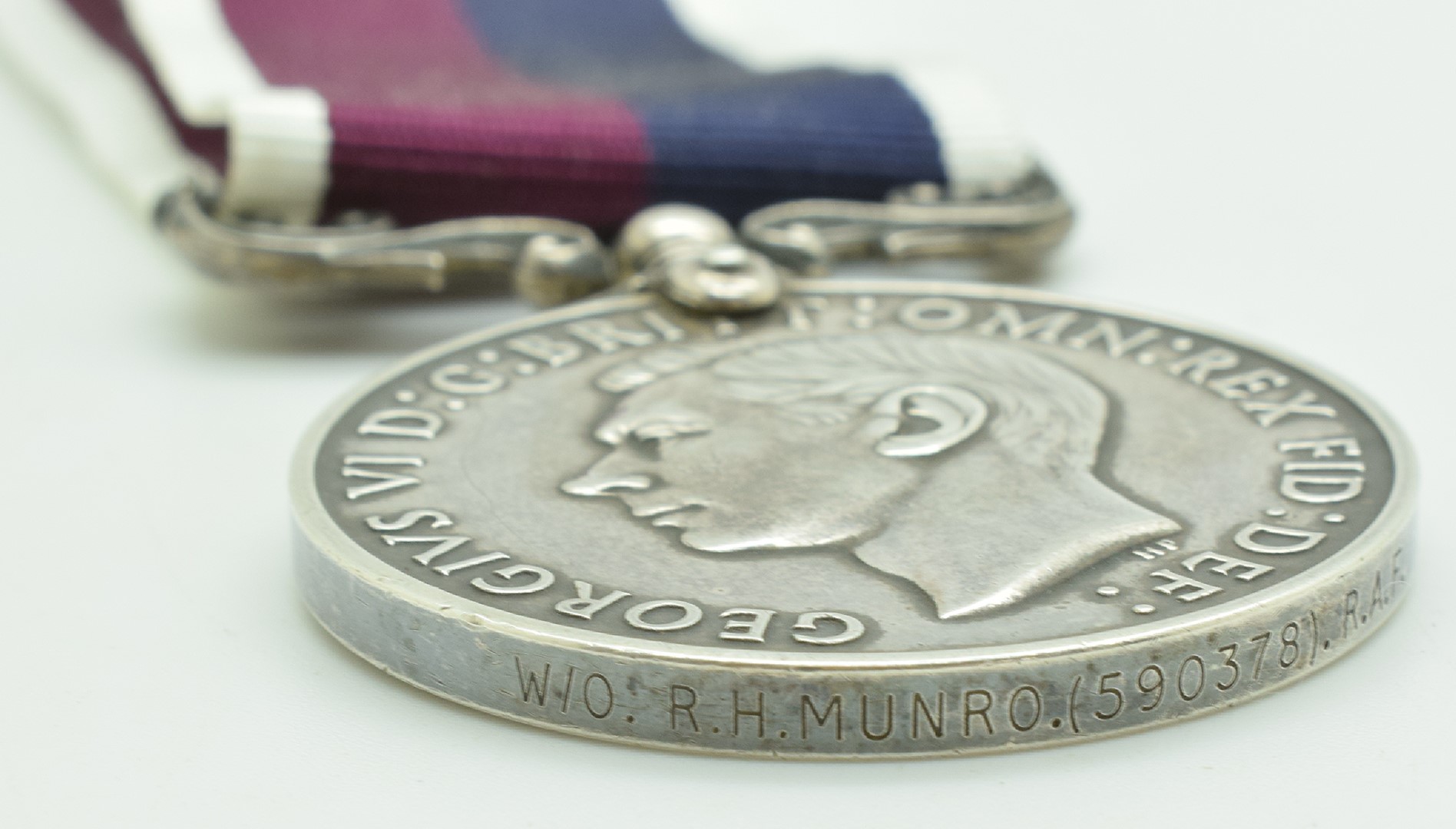 Royal Air Force Long Service and Good Conduct Medal named to Warrant Officer R H Munro 590378 RAF - Image 4 of 5