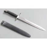 Swiss 1957 pattern S.I.G assault rifle bayonet, W432386 and makers F.W to ricasso, 24cm double edged