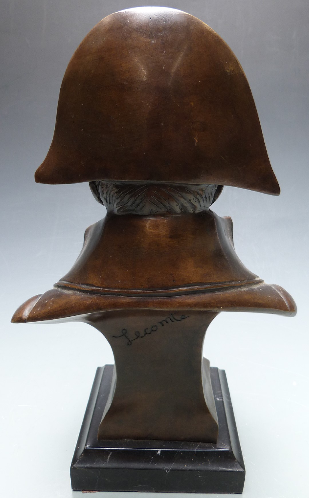 A modern bronze bust of Napoleon signed Le Comte, 35cm tall including plinth - Image 2 of 3