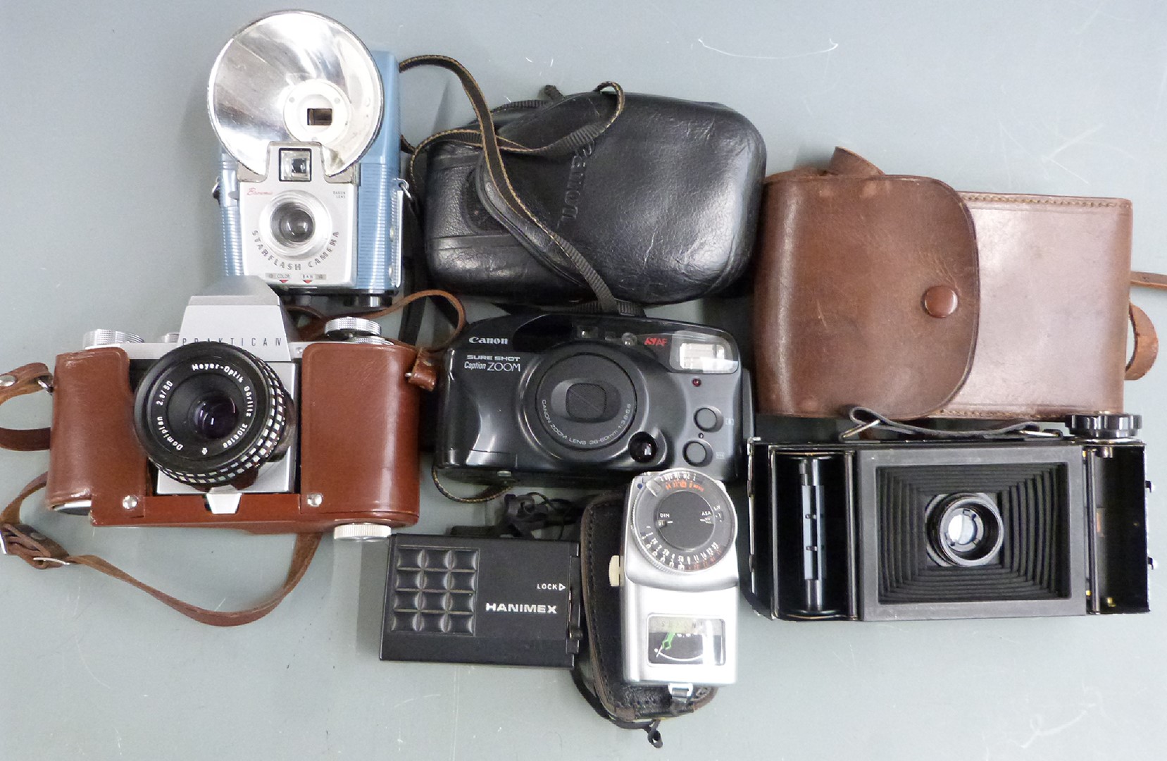 Cameras to include Praktica IV SLR, Penguin folding camera, Brownie Starflash and Sektronic