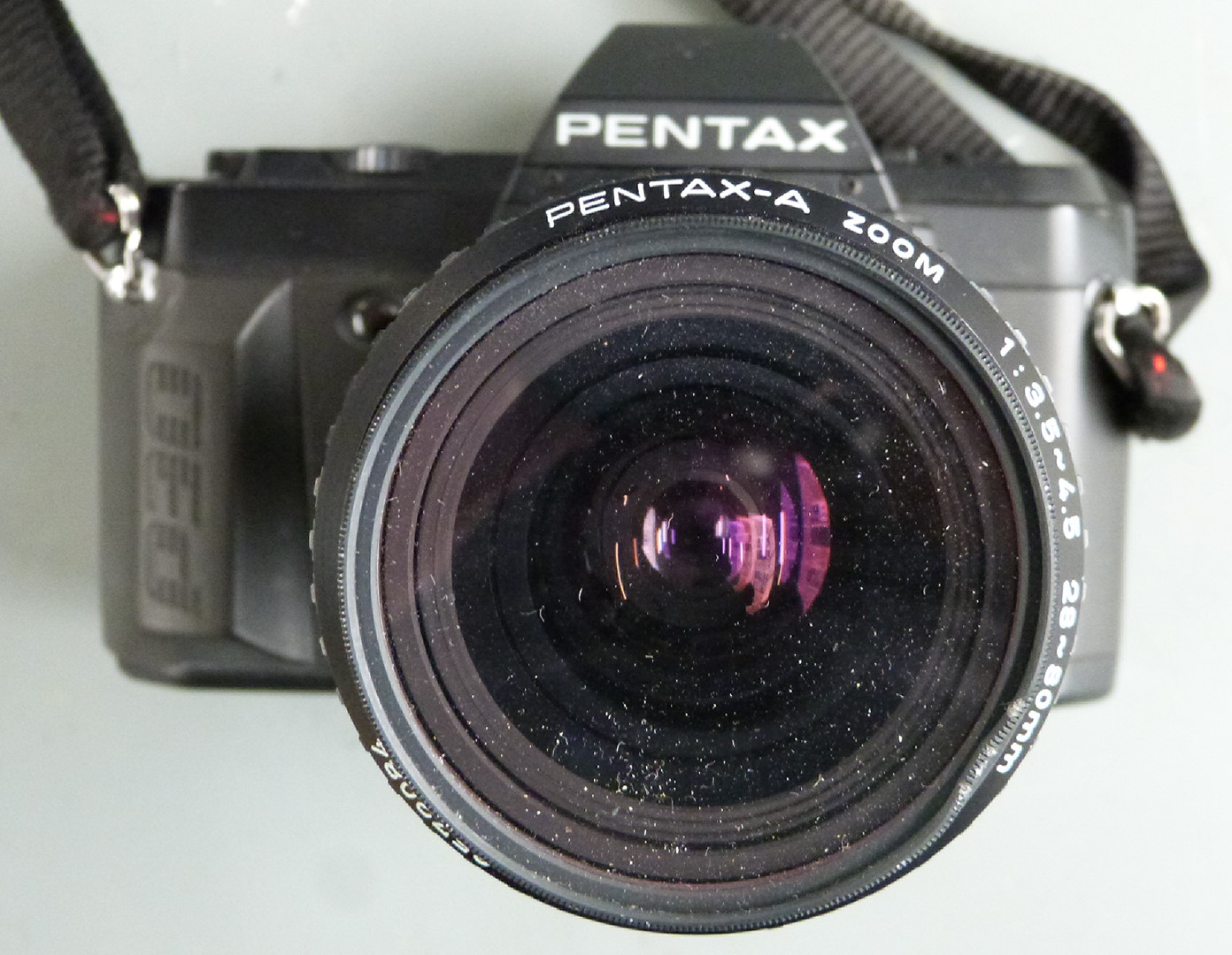 Two SLR cameras comprising Pentax P30N with 1:3.5-4.5 28-80mm lens and Minolta 7000 Maxxum with 50mm - Image 2 of 2