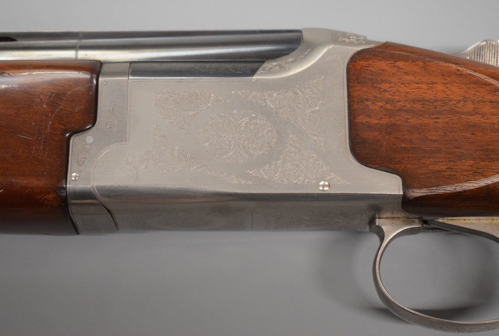 Winchester 5000 Field 12 bore over and under shotgun with engraved locks and trigger guard, single - Image 7 of 8