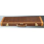 Browning shotgun carry case with fitted wool lined interior, 80x23.5x7cm.