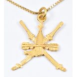 A 18k gold crossed swords pendant on 18ct gold chain made up of rectangular links, 6.8g