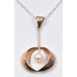 WITHDRAWN A 9ct gold pendant set with a pearl and chain, 1.6g