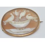 Victorian cameo depicting doves at a font, 3 x 3.2cm