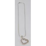 An 18ct white gold necklace with heart pendant, 6.0g