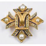 Victorian brooch set with rose cut diamond, split pearls and blue enamel, diameter 2cm, 5.9g