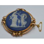 A 9ct gold brooch set with a Wedgwood plaque, 4.5cm