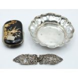 Feature hallmarked silver dish, diameter 11cm, weight 70g, Victorian hallmarked silver belt buckle