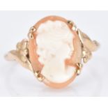 A 9ct gold ring set with a cameo, 2.2g, size L