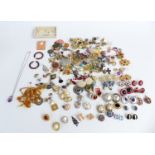 A collection of vintage earrings including pearl cluster etc
