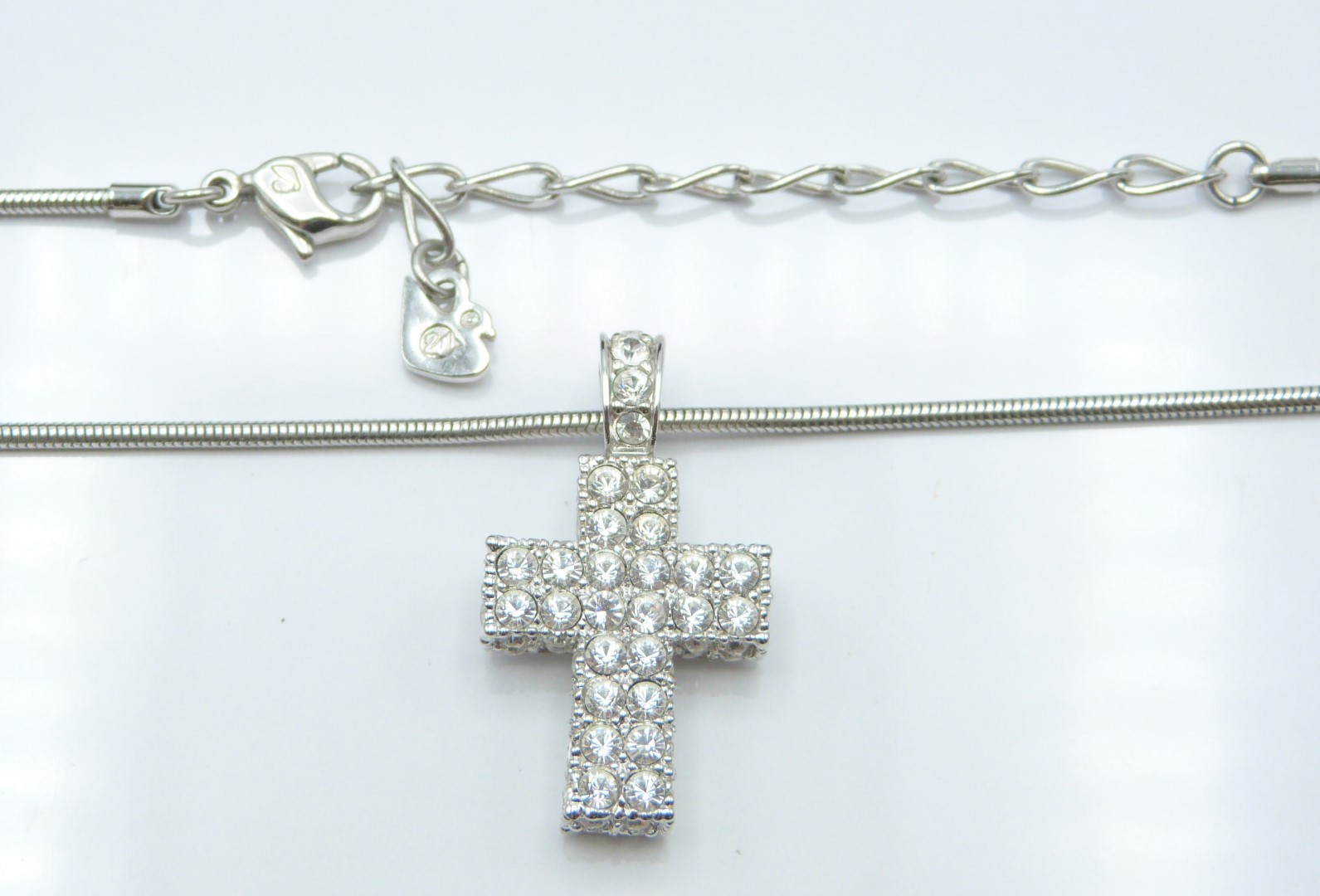 Swarovski cross necklace in original box - Image 3 of 3