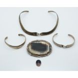 Victorian large agate brooch, Blue John cabochon and suite of jewellery impressed 925