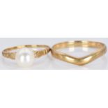 A 9ct gold ring set with a pearl and another 9ct gold ring, 2.5g, size R/S and L