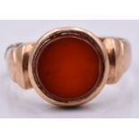 Victorian 9ct rose gold ring set with agate, Birmingham 1876, 4.2g, size N