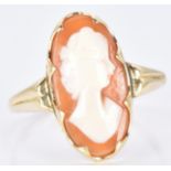 A 9ct gold ring set with a cameo, 2.22g, size N