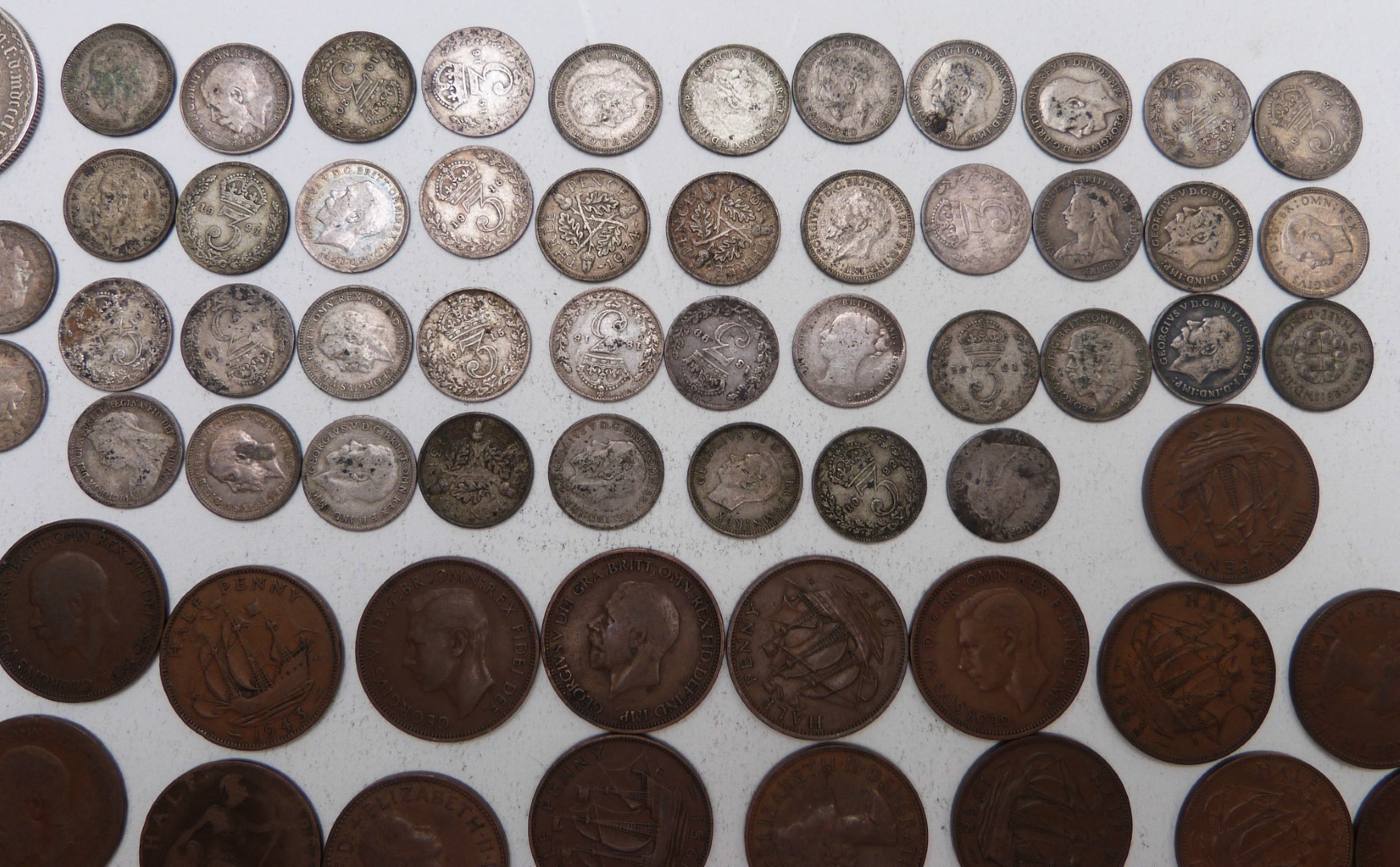 Collection of coins including silver 3d, Gothic and Jubilee florins etc - Image 5 of 5