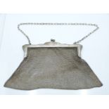 George V hallmarked silver mesh purse, Birmingham 1916, maker's mark EK, length 19.5cm, weight 320g