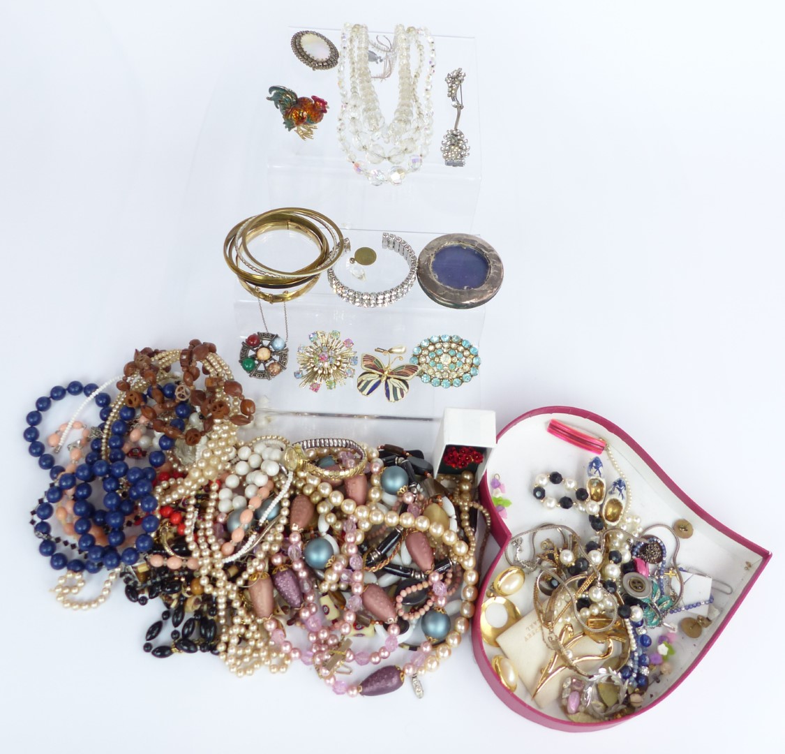 A collection of costume jewellery including crystal beaded necklaces, glass beaded necklace,