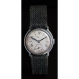 Longines gentleman's wristwatch with inset subsidiary seconds dial, blued hands, Arabic numerals,