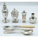 Victorian hallmarked silver pepper with embossed decoration, London 1898 maker Josiah Williams & Co,