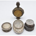 Chinese scent bottle set with a coin, coin inset pot, coin inset buckle, etc