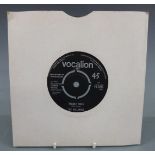 The Golliwogs - Fight Fire (VF9283) record appears VG